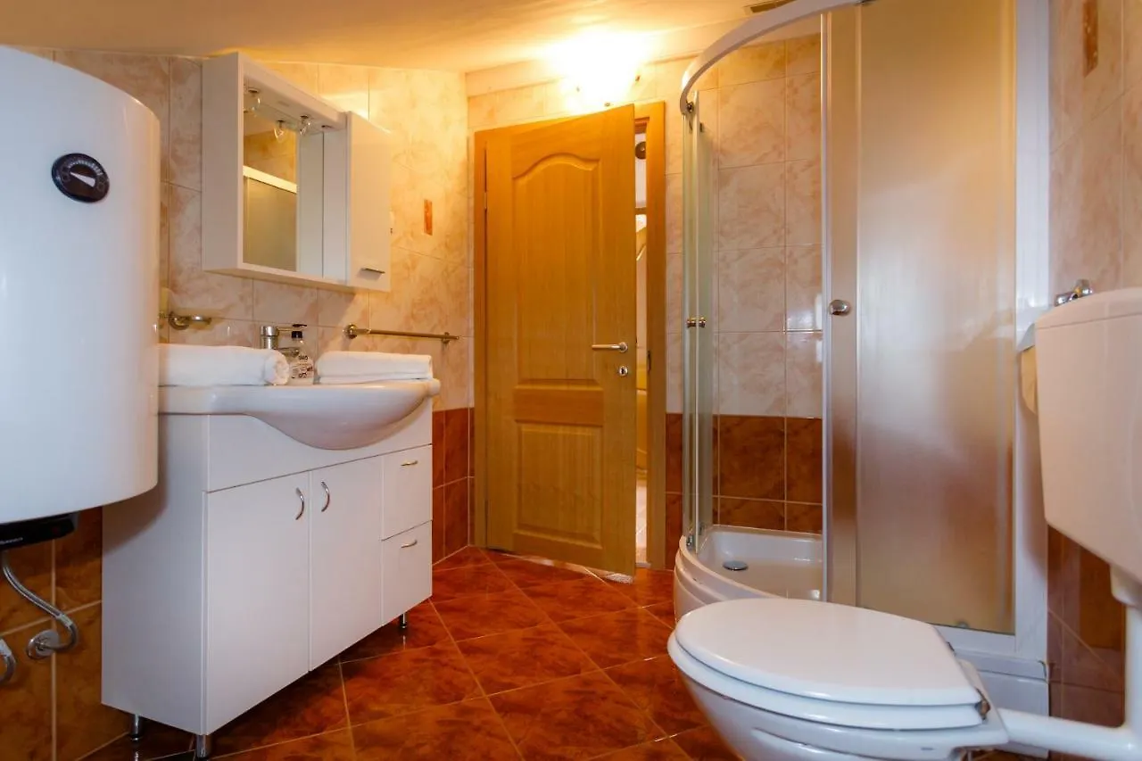 Apartment Aleksandra Malinska