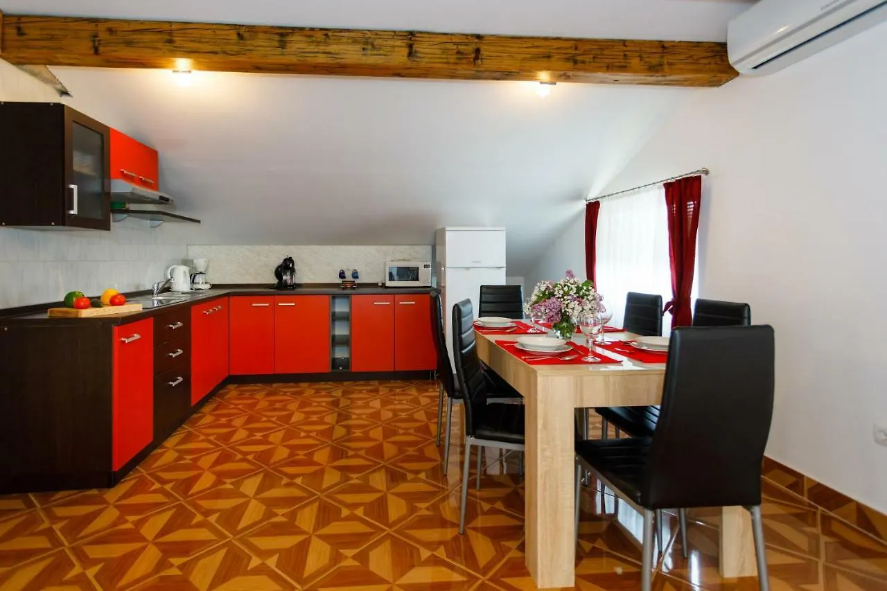 Apartment Aleksandra Malinska 0*,  Croatia